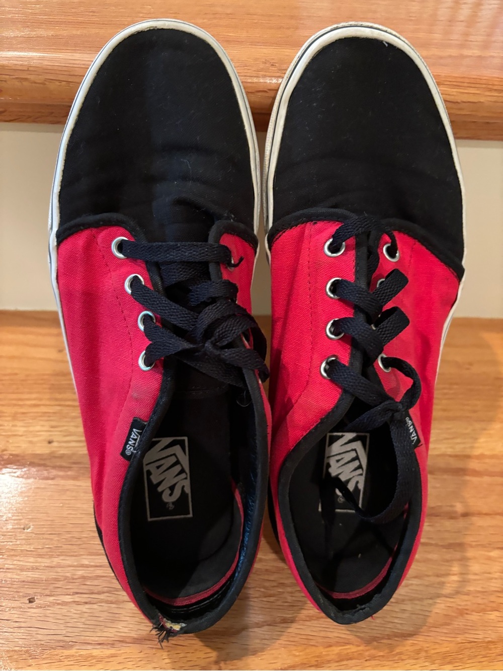 Red/Black Authentic Vans sz 10 - Picture 2 of 5